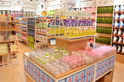 10元店加盟 开启优质日常百货生意新篇章